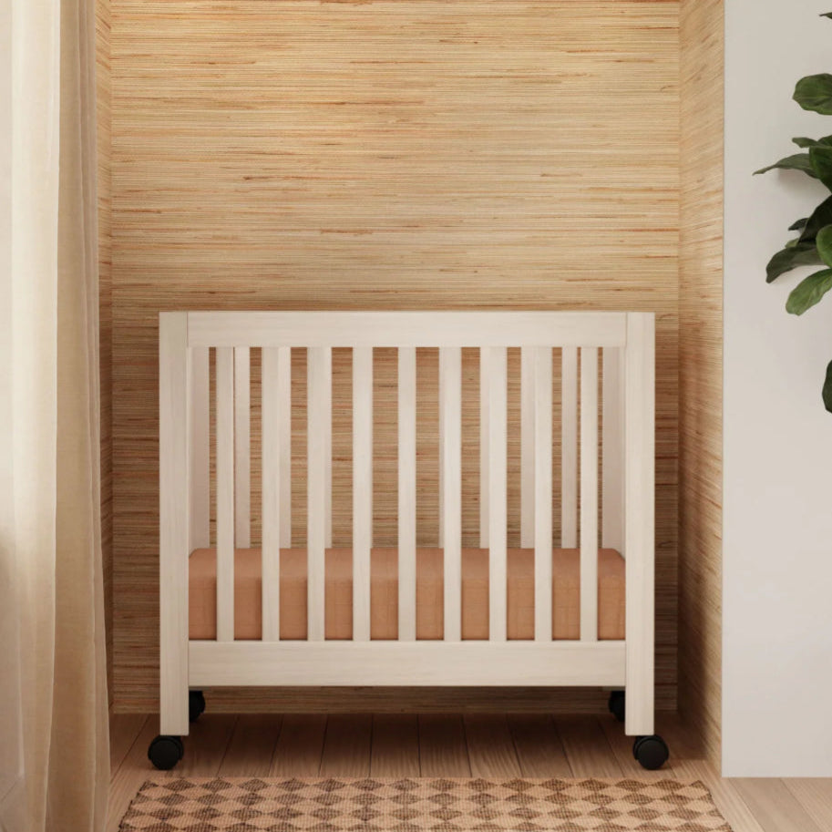 Origami Mini Crib: Wash Natural
