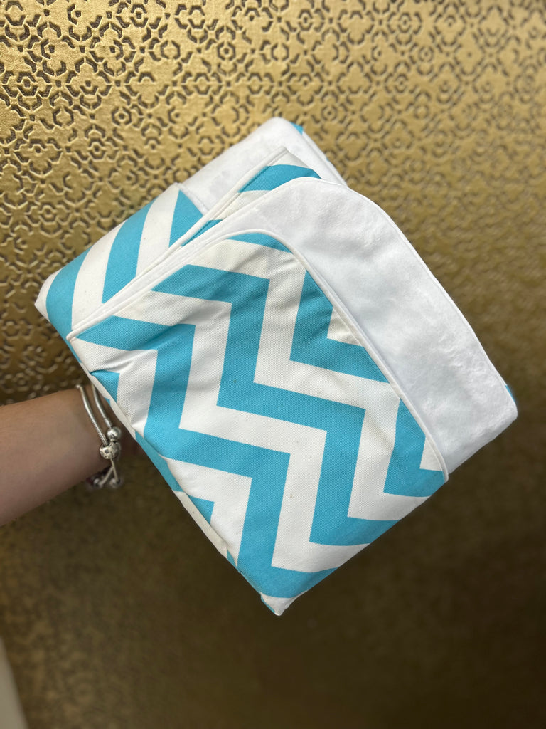 Blanket Blue and White