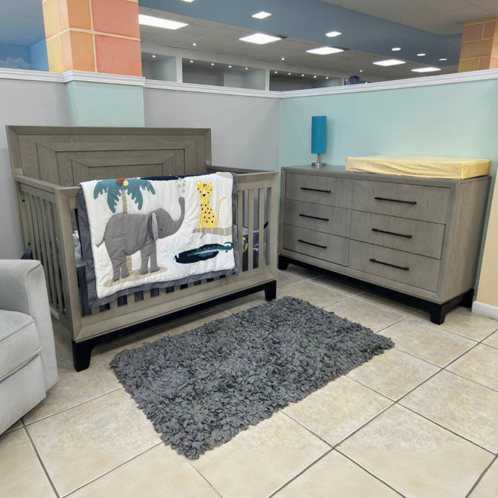 Remy crib and dresser - Light Ash