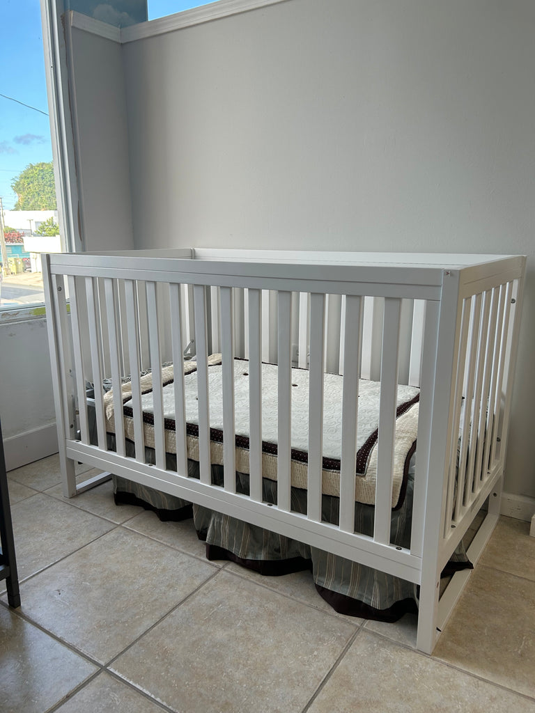 Liquidación* Arlo Crib Convertible-White