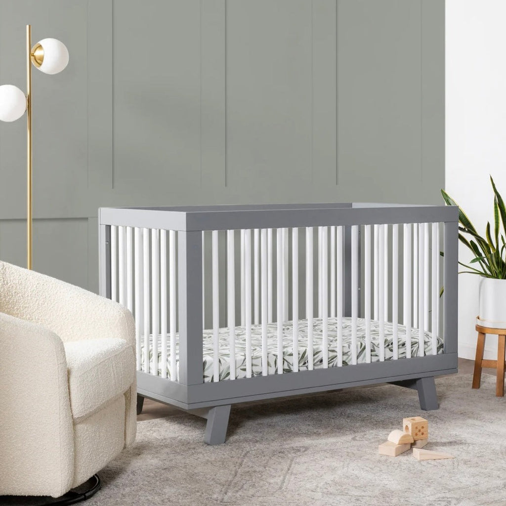 Hudson Grey/White Crib and Dresser Paraiso Infantil Hudson Grey/White Crib and Dresser Paraiso Infantil